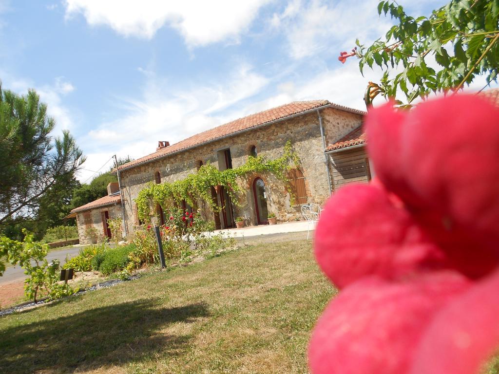 Chambres d'hôtes Le Château Rouge Saint-Germain-sur-Moine Extérieur photo
