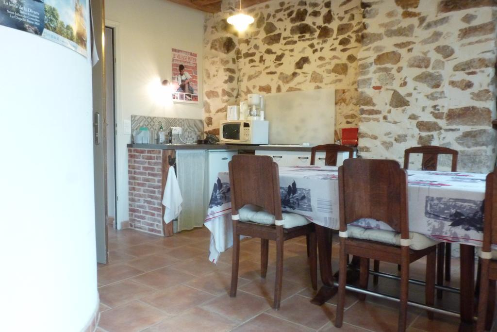 Chambres d'hôtes Le Château Rouge Saint-Germain-sur-Moine Extérieur photo