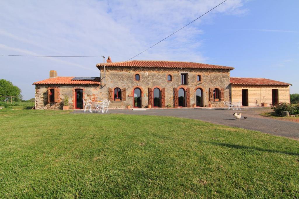 Chambres d'hôtes Le Château Rouge Saint-Germain-sur-Moine Extérieur photo